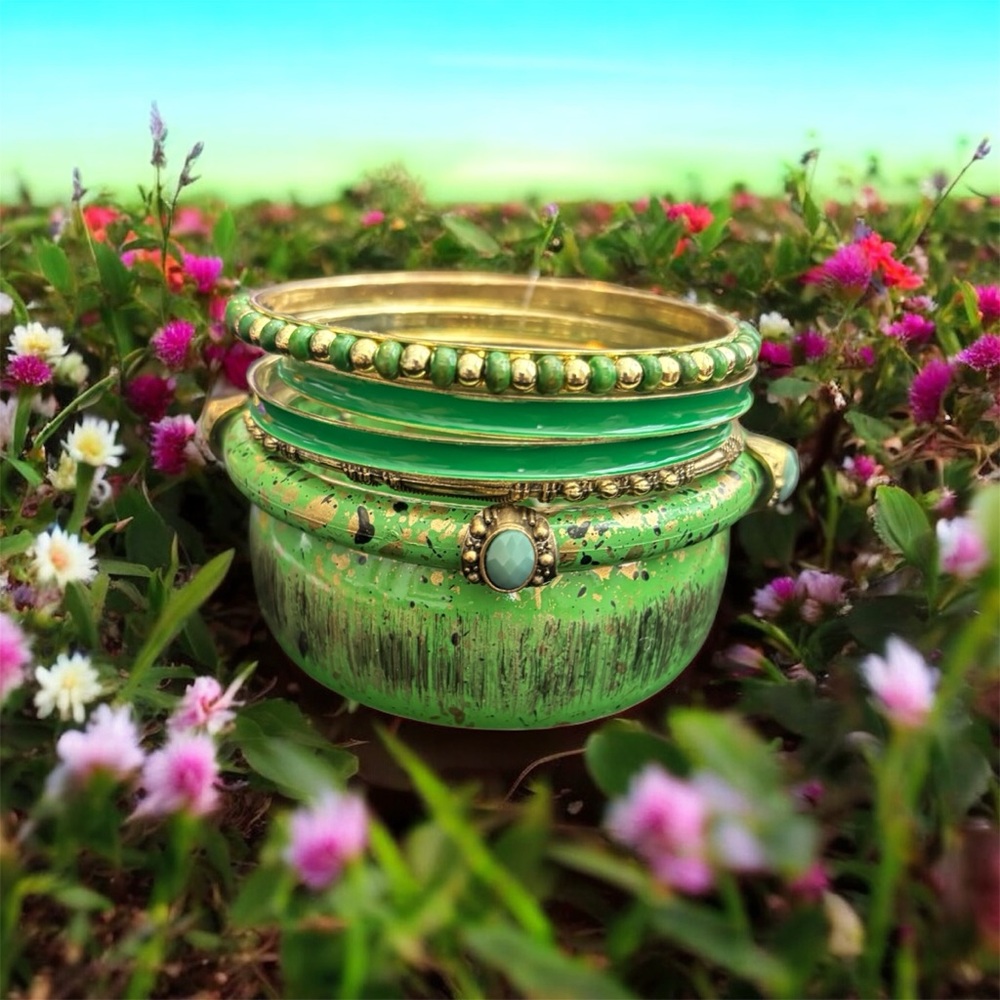 Elegant Green and Gold Bangle Set